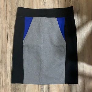 Stretchy Kenzie skirt size M